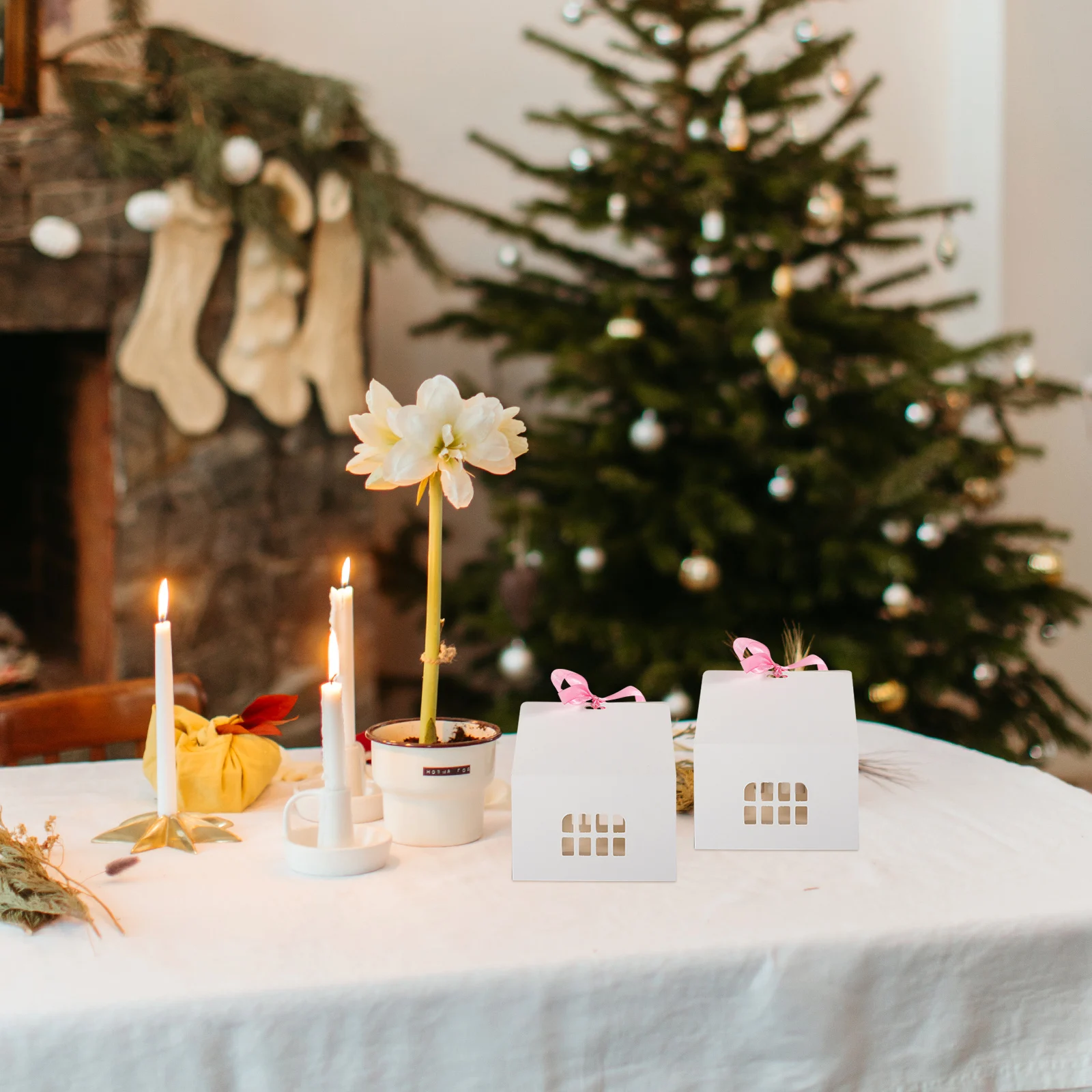 

12Pcs Hollow Candy Boxes for Wedding Shower Birthday Party Favors Gift Packaging Container Decor Gift Box Candy Box