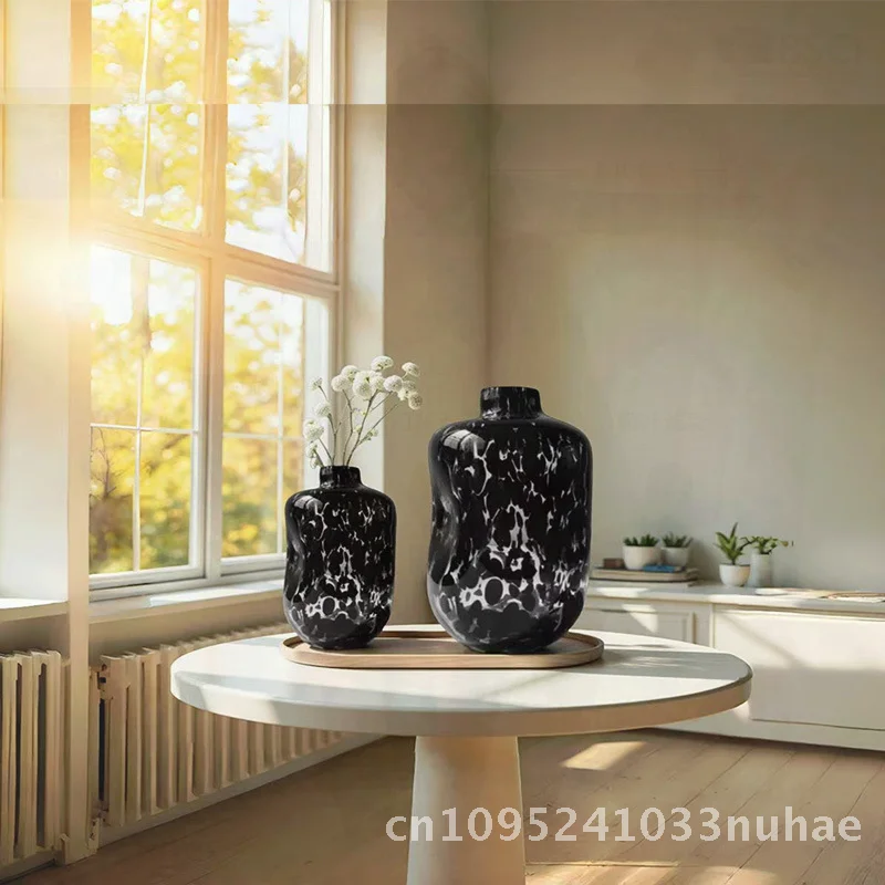 

Transparent Black Leopard Print Polka Dot Glass Vase Large Size Small Size Handmade Flower Arrangement for Dining Table Balcony