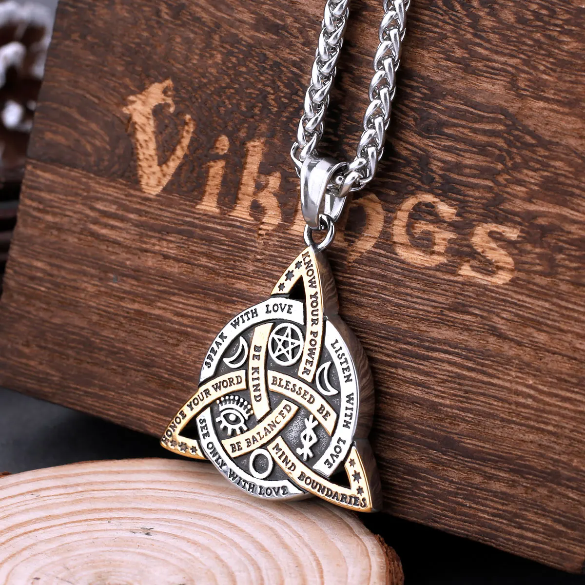 Vintage Virgin Odin Trinity Necklace Mens Stainless Steel Fashion Letter Rune Amulet Necklace Punk Charm Jewelry Gift