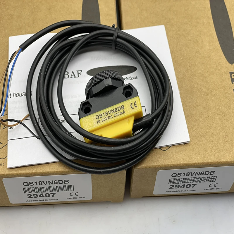 Brand New in Stock  QS18UPAQ8 QS18UNAQ8 Photoelectric Switch Sensor One-year Warranty