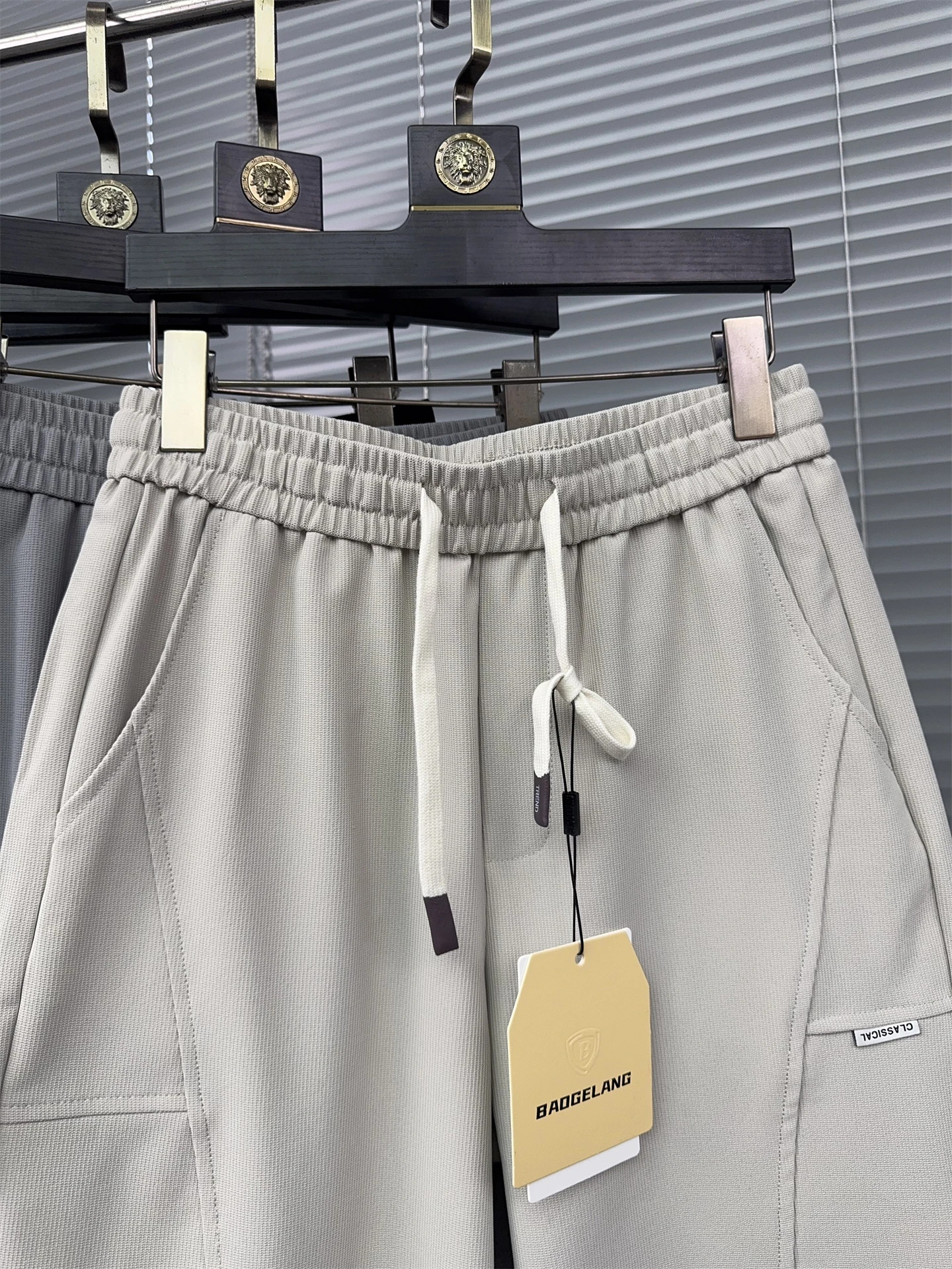 

Men's Summer Comfortable Breathable Straight Leg Casual orts Five-Quarter Length Trendy Straight Cut Loose Elastic Waisand