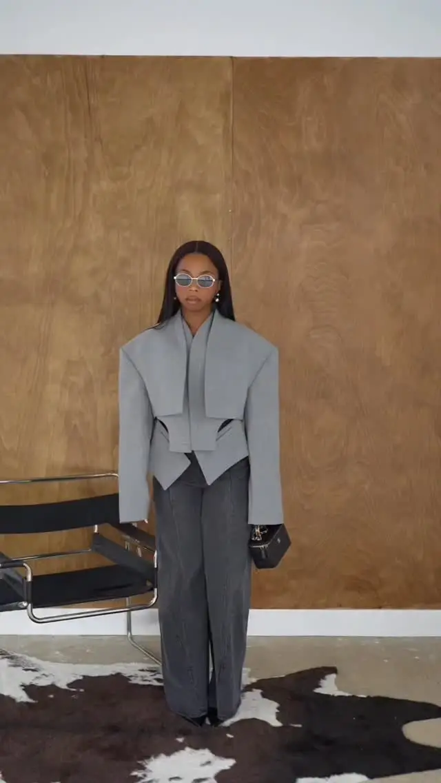 رمادي الصلبة غير النظامية السترة البدلة سترة المرأة شيك الكتف وسادة كم كامل سبليت عالية الخصر معطف 2026 سيدة تخفيف الشارع ارتداء