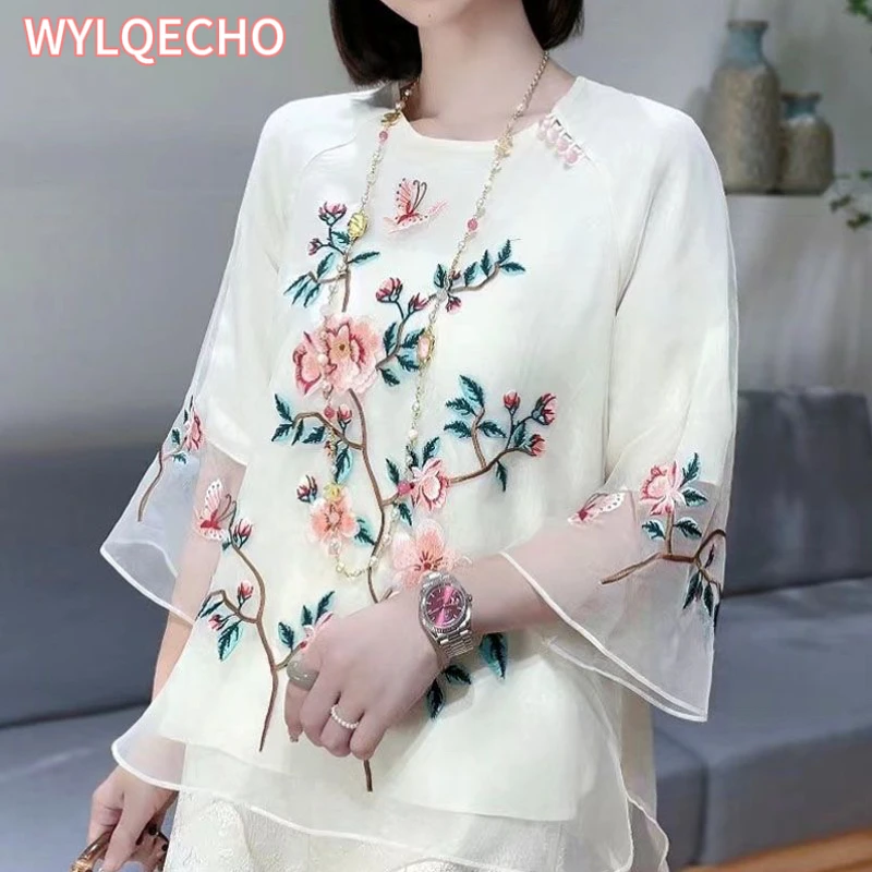 2024 Chinese Style Embroidery Yarn Top for Women Graceful Spring New Floral hanfu Blouse Vintage Cheongsam Blouse Retro Top