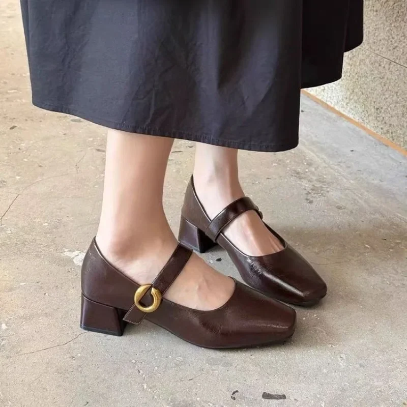 

Новый стиль, модные дизайнерские винтажные женские туфли Мэри Джейн, женские туфли с квадратным носком, весенне-осенние элегантные сандалии на низком каблуке