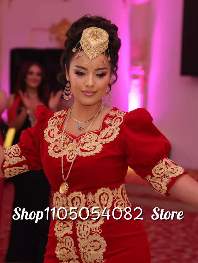 Customized Passionate Red Moroccan Wedding Dresses Square Neck Half Sleeve Gold Lace Appliqué Hip Wrap Floor Length Bridal Gowns