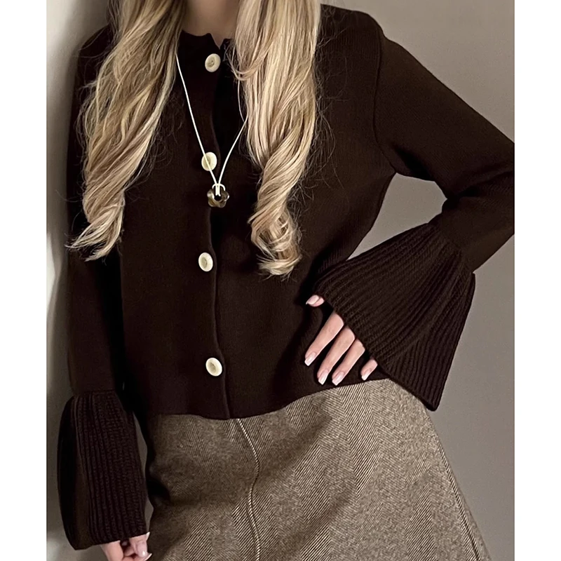 

Шикарный женский свитер с круглым вырезом, однотонный однобортный вязаный кардиган в рубчик с расклешенными рукавами, новинка 2023 года, осенние повседневные кардиганы для поездок на работу