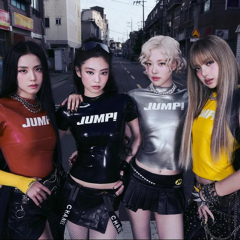 Kpop PU-Leder Crop Tops Sexy Buchstabendruck Rundhals Kurzarm Grafik T-Shirts Damenmode