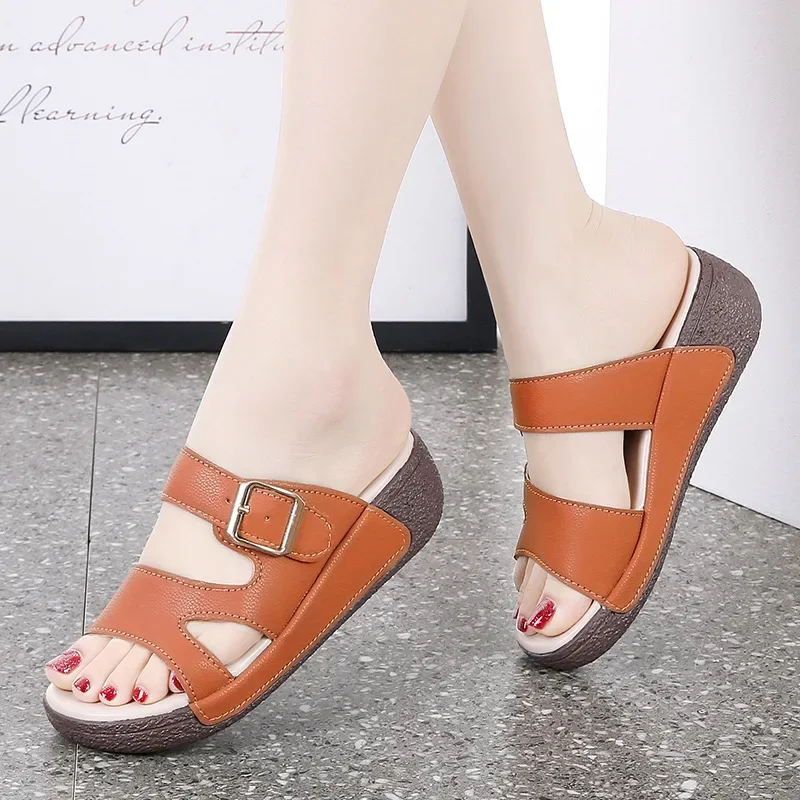 Women Retro Roman Slippers  Summer New Soft Lightweight Comfortable Non-Slip Belt Buckle Sandals Outdoor Casual Beach Shoes