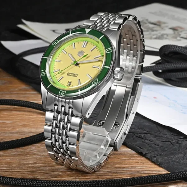 

San Martin Men Automatic Watch 39.5mm Mechanical Wristwatch Diver 20ATM Waterproof BGW-X1 Luminous Sapphire NH35 Sapphire Bezel