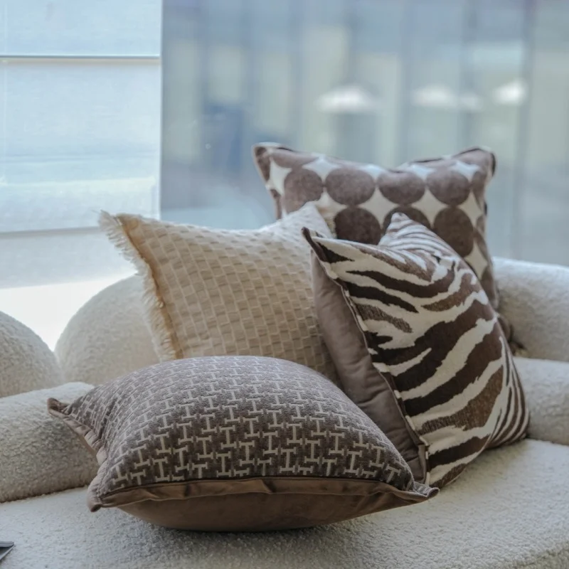 Brown Zebra Jacquard Pillows Big Round Circle Cushion Case Retro Square Decorative Pillow Cover For Sofa Chair Home Decorations