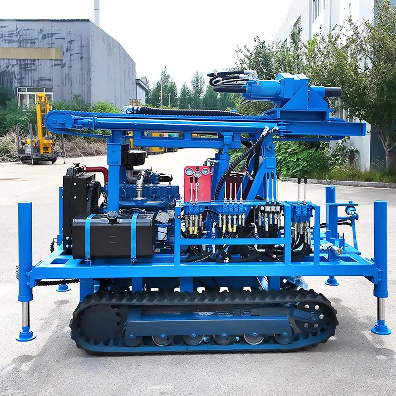 Индивидуальная поворотная небольшая установка для бурения водяных скважин на гусеничном ходу. Буровая установка для глубоких скважин на гусеничном ходу.