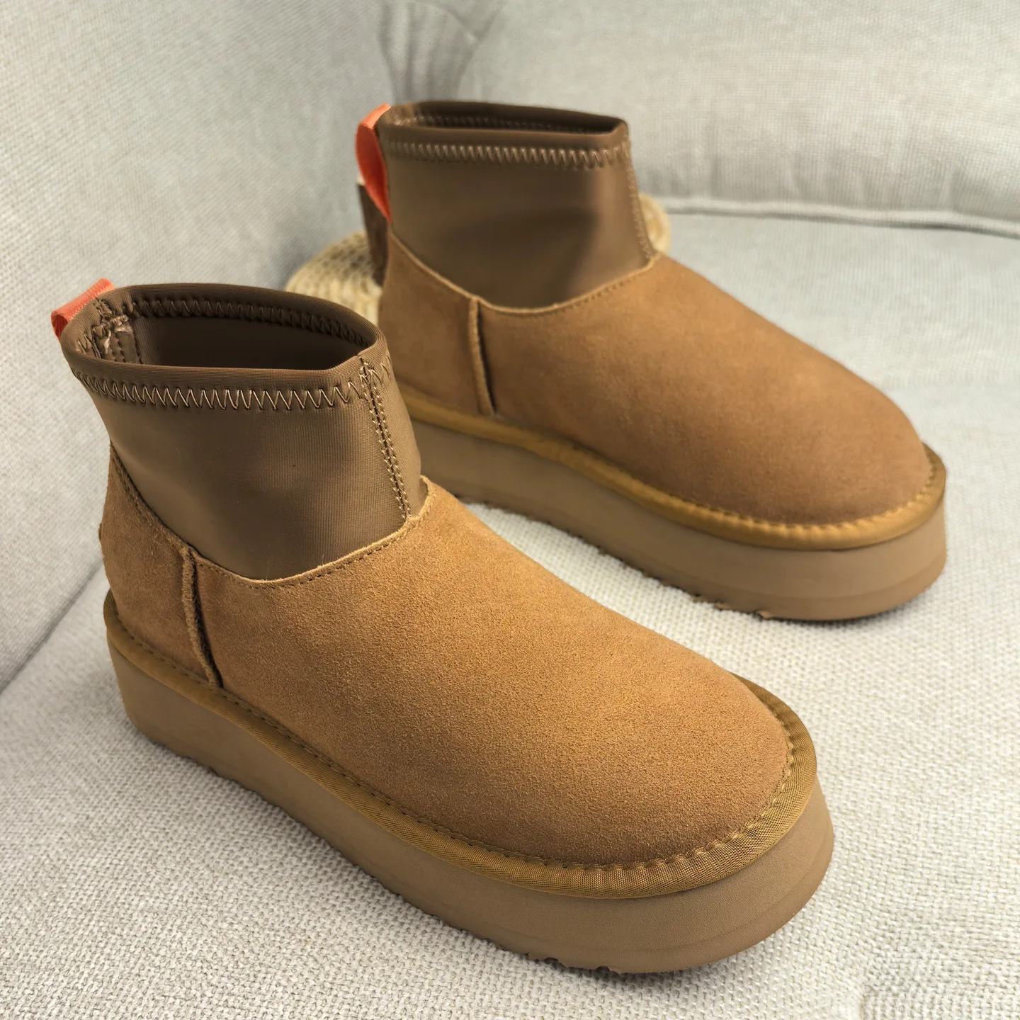 

2025 новые модные эластичные ботинки, зимние ботинки на платформе, женская зимняя бархатная утепленная хлопковая обувь, обувь из натуральной воловьей кожи