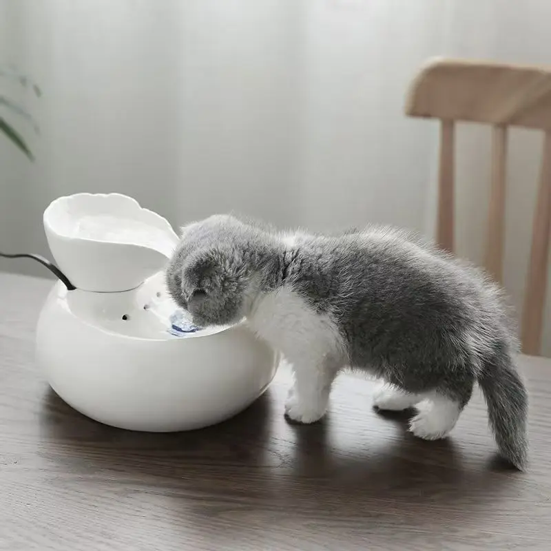 

Creative living room small mini water ornaments ceramic circulating water office desktop humidifier fortune decorations