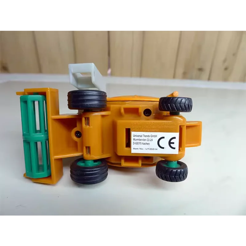 Kleiner Roter Traktor Harvester Tractor Agricultural Alloy Car Model Collectible Toy Gift Souvenir Display Ornament