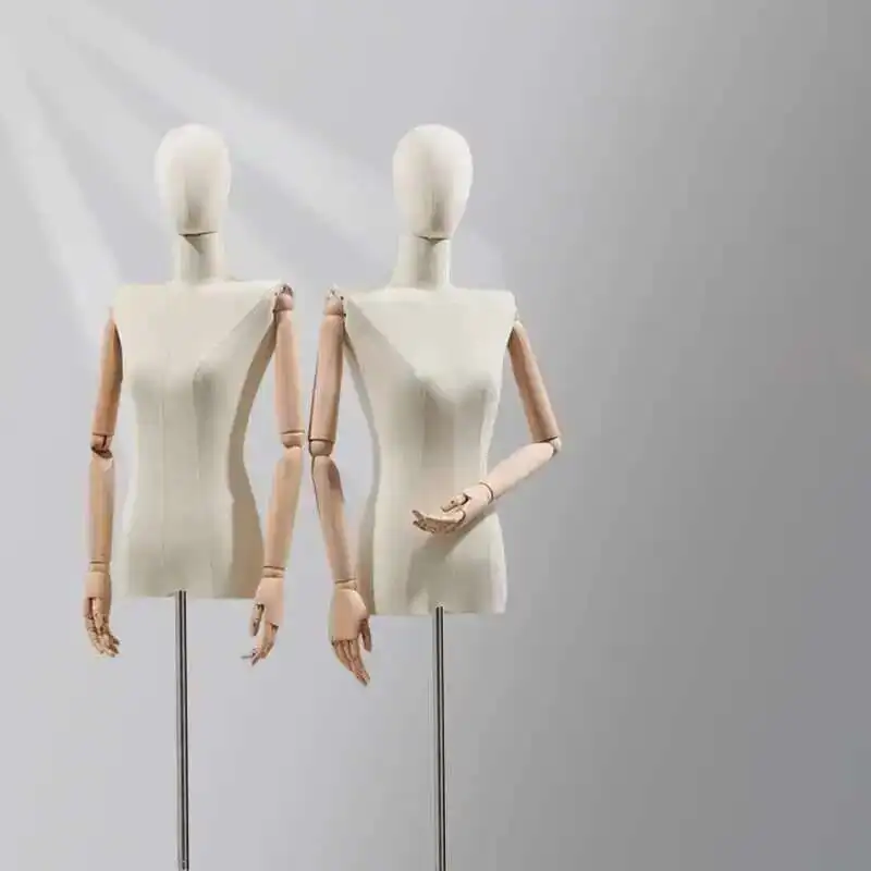 

Korean Flat Shoulder Female Mannequins Wedding Dress Shop Mannequins Window Display Stand Clothing Store Half-length Mannequin