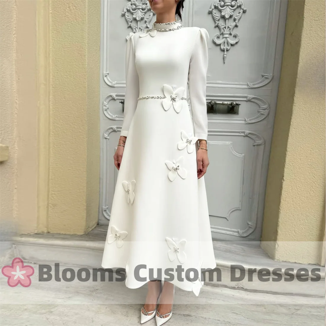 Customized High Collar Crepe Crystal Evening Dresses with Butterfly Applique Formal Long Sleeves A-line Elegant Prom Dress