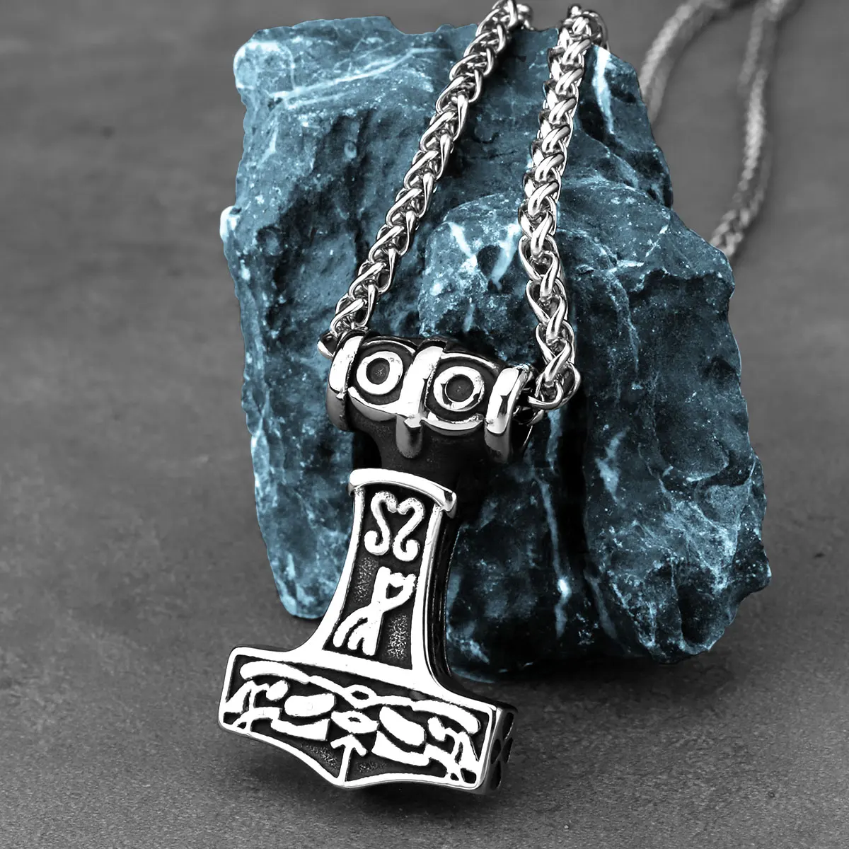 Viking Thor Hammer Runes Necklace Men Stainless Steel Norse Mythology Celtic Knot Amulet Pendant Necklace Punk Jewelry Wholesale