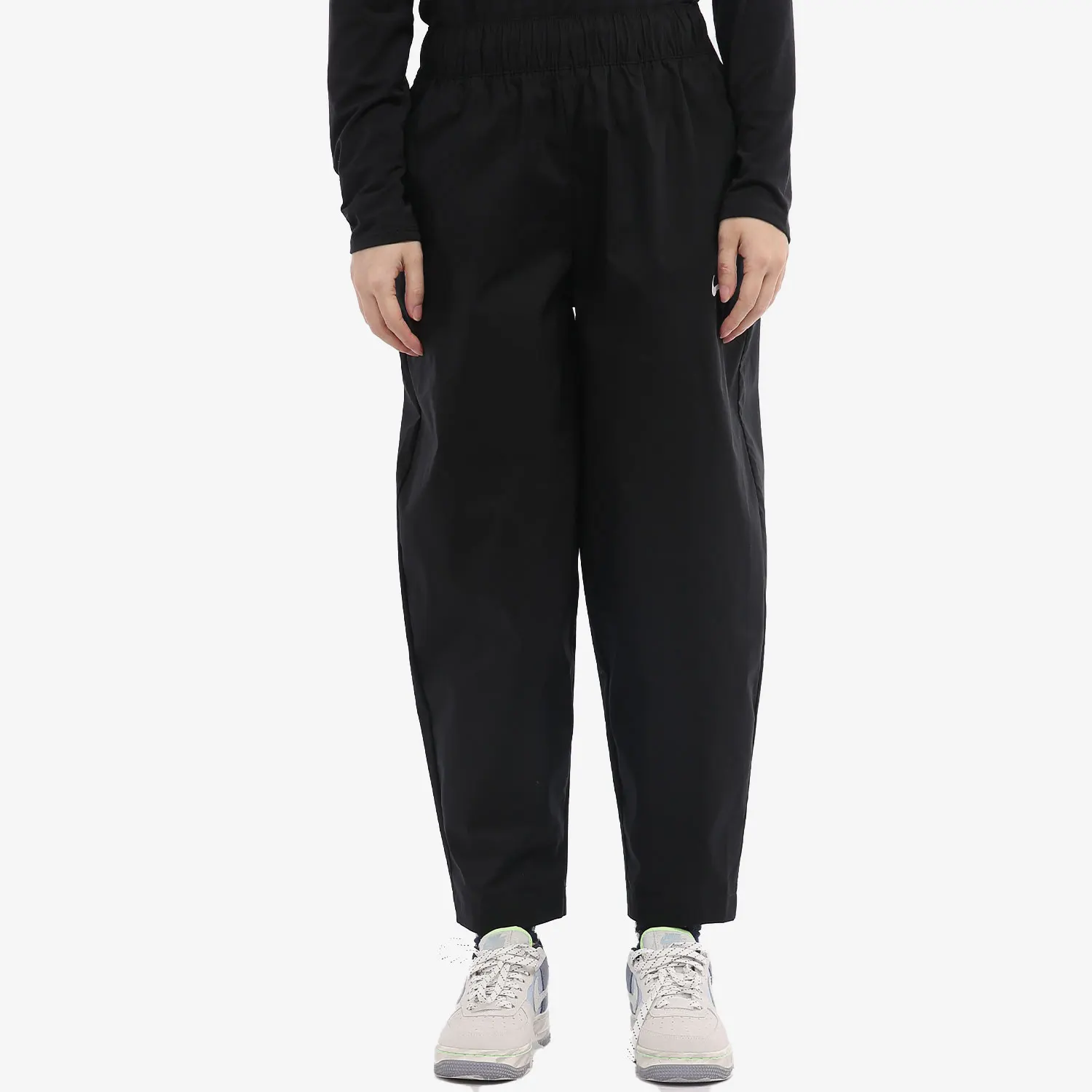 

Официальные женские свободные спортивные укороченные брюки-шаровары Nike нового сезона DD5976-010