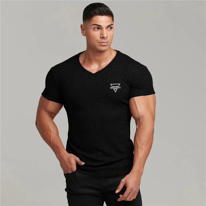 Mężczyźni Kulturystyka Koszulka z krótkim rękawem V Szyja Siłownia Fitness Mięśnie Slim Fit Dzianina Paski T-shirt Oddychająca Szybkoschnąca Odzież Summrt