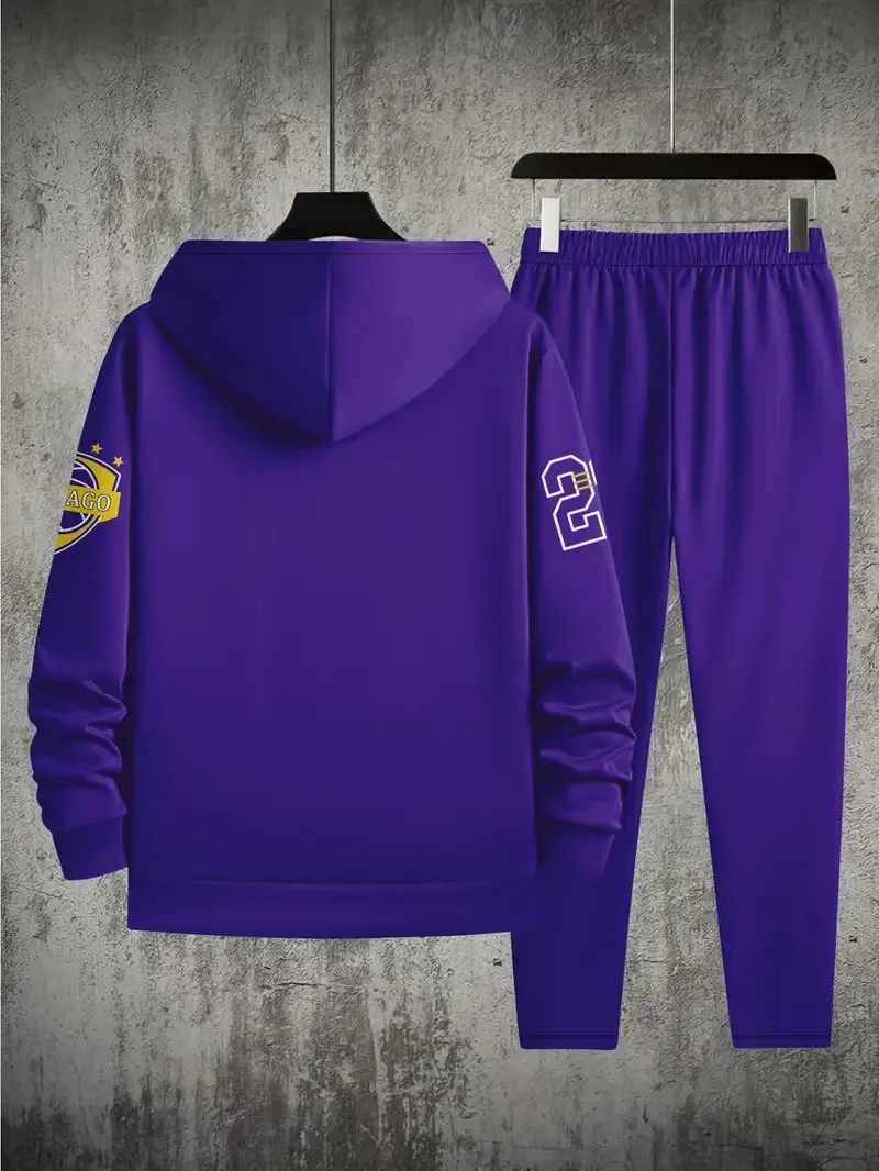 2025年春夏向けの新しいメンズフーディセットは、柔らかく肌に優しく、カジュアルでファッショナブルで、レタープリントが施されています。