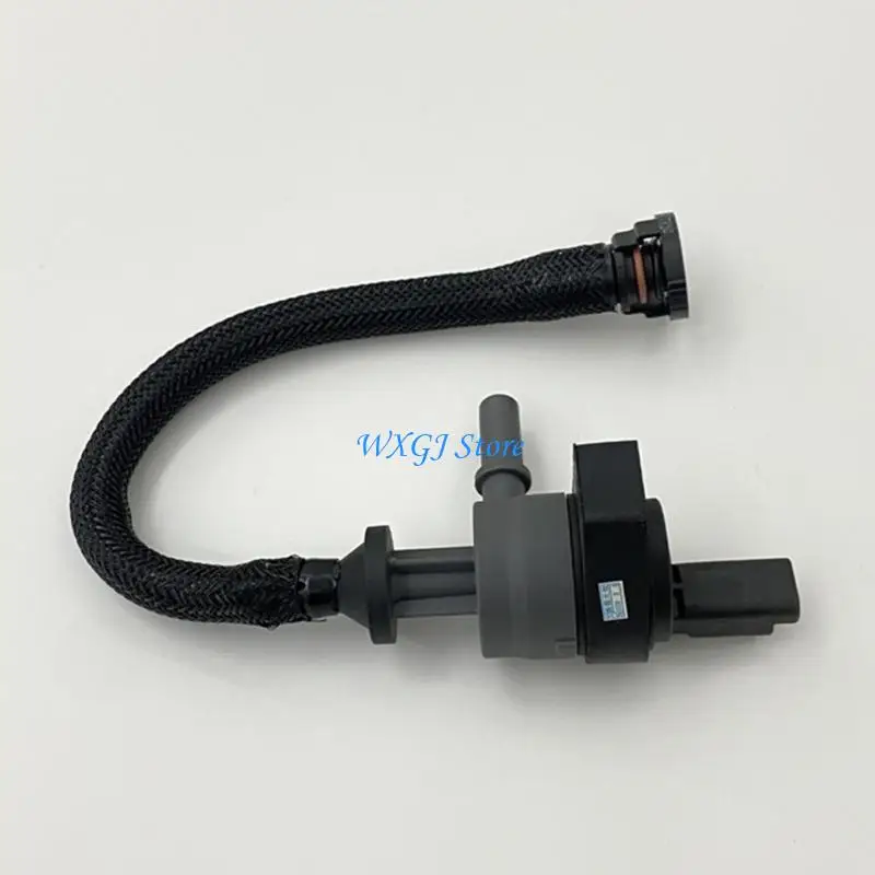 

37JE Automotive Fuels Tanks Ventilation Valves Fuels Tanks Breather Valves 13537543285 for Enhances Engine Safety Durability