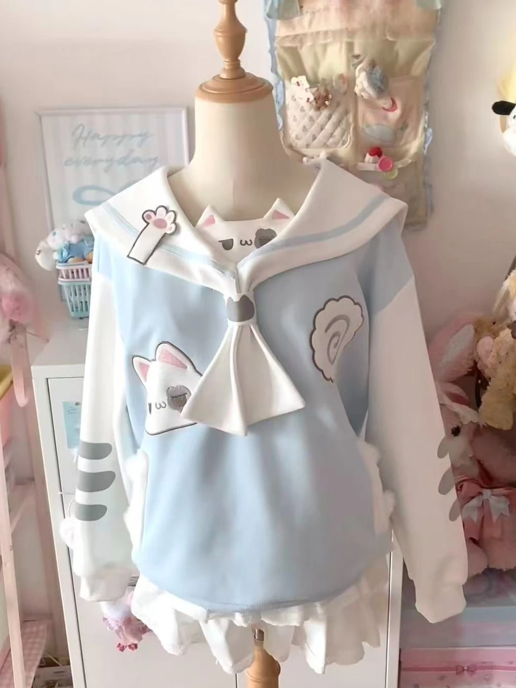 Y2K Aesthetic Kawaii Sweatshirt Women Off Shoulder Design Cute Cartoon Lace Casual Hooded 2026 New Arrival 2026 Fashion Trend view 2