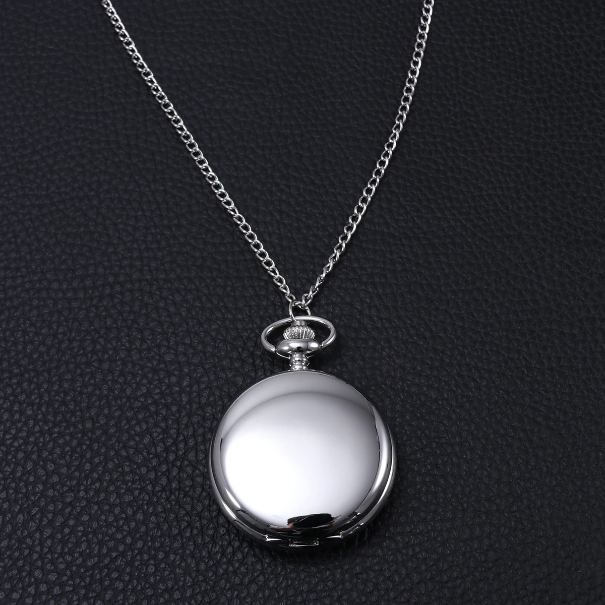 

Vintage Pocket Watch Men Mechanical Retro Design Long Lasting Use Collection Shiny Gloss Noble Lightweight Portable Chain