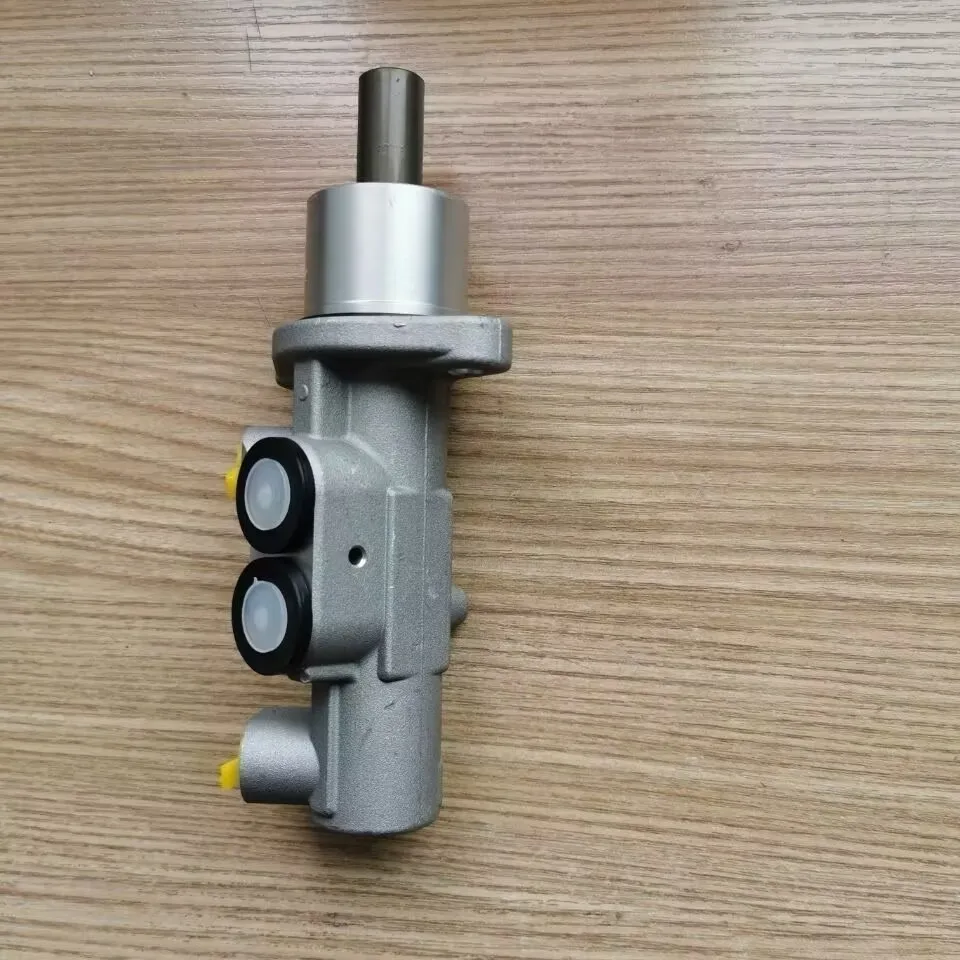 

Главный тормозной насос S12-3505010 для CHERY A1 KIMO S12