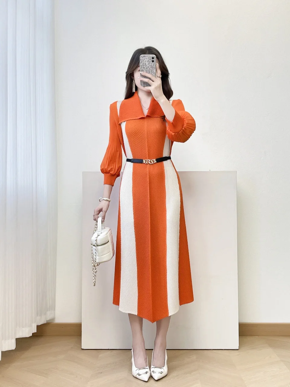 

Miyake Высококачественное плиссированное новое свободное платье, модное свободное платье в тон рыбьей чешуи со складками, свободное темпераментное элегантное женское платье