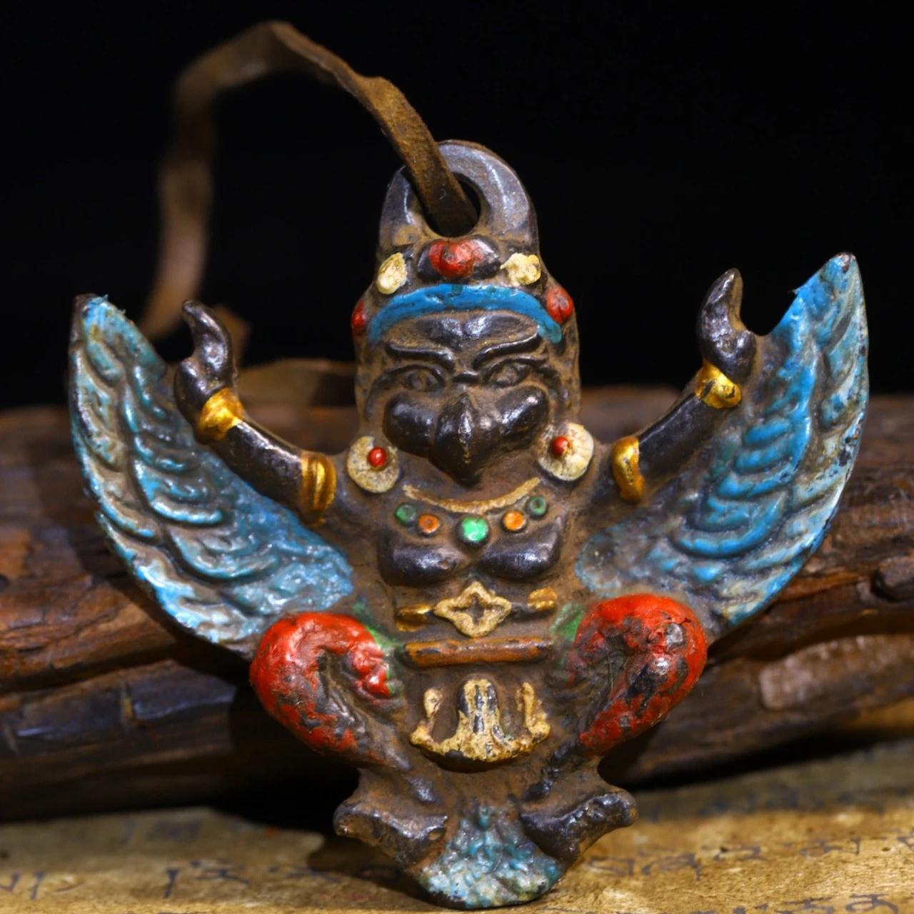 Tibet Temple Collection Old Natural Meteorite Filigree Mosaic Gem Dzi Bead Roc Garuda Statue Pendant Amulet Town House #2
