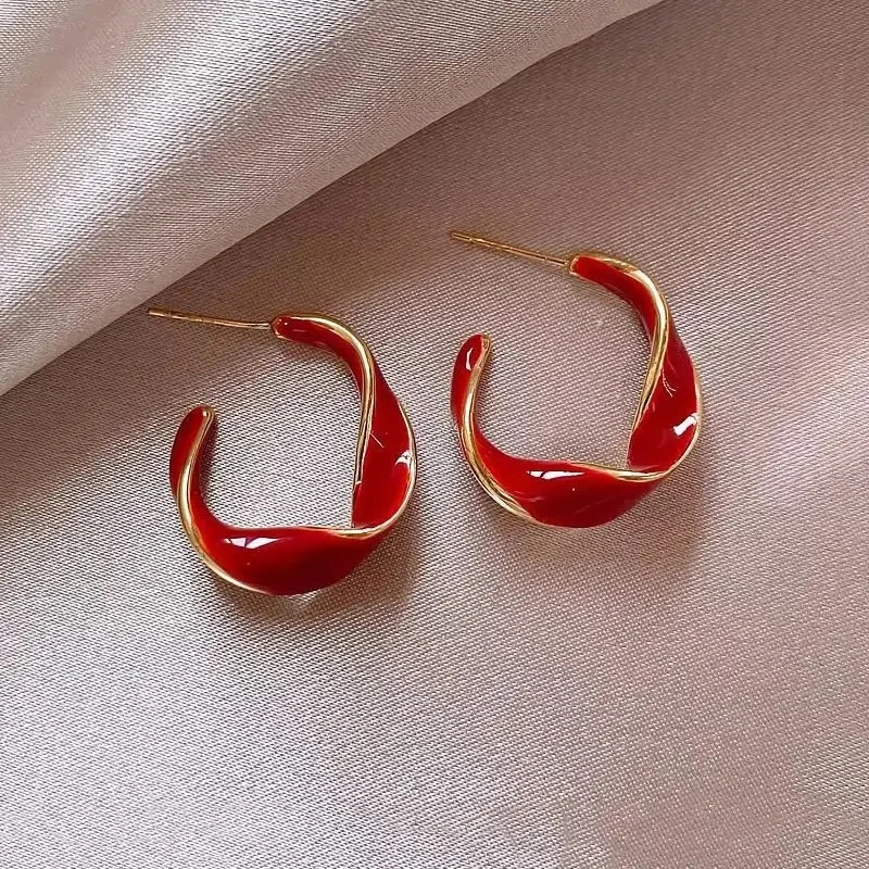 New Fashion Unique Design Elegant Exquisite Geometric Twisted Red Earrings For Women Everyday Accessories Party Jewelry Gifts