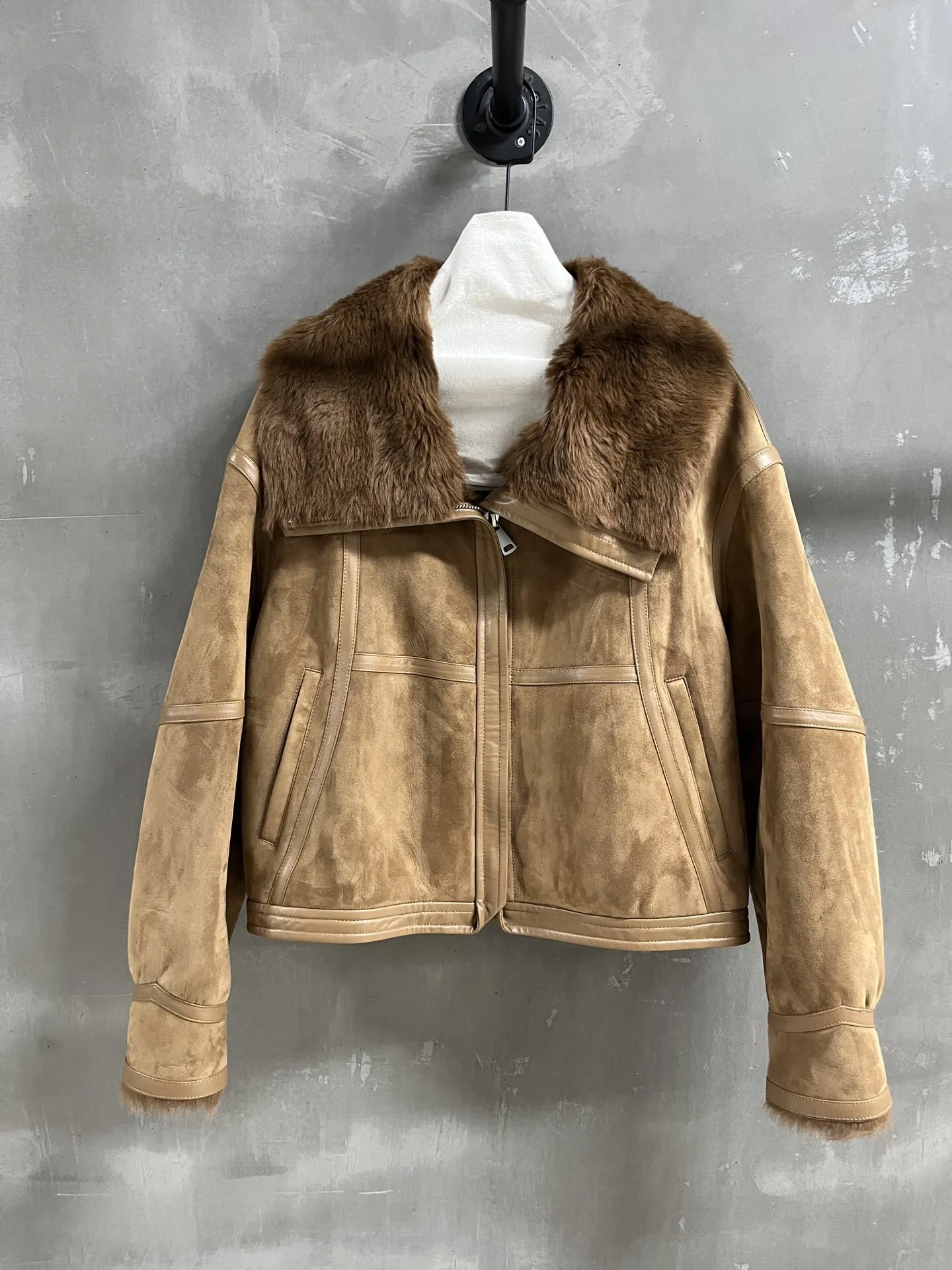 Winter nieuwe Franse retro elegante mode grote kraag geïmporteerd bont geïntegreerde bontjas dameskleding