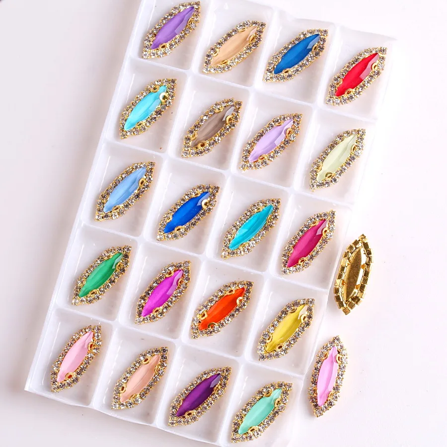 Glas-Kristall-Navette-Form mit Strass-Kette in Gold-Metall-Krallenfassung zum Aufnähen, DIY-Verzierung – Detail 1