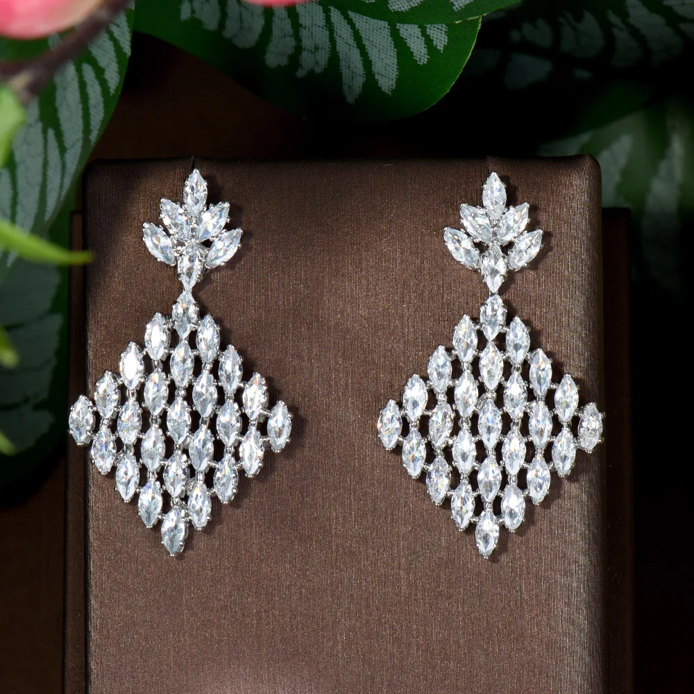 HIBRIDE Charm Leaf Drop Earrings Cubic Zirconia Earring For Girls Party Jewelry Accessories boucle oreille femme E-846