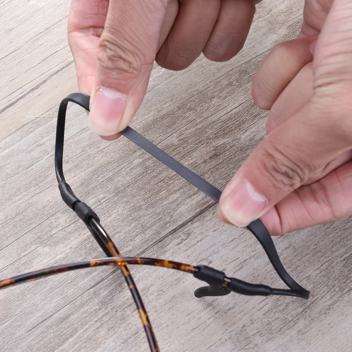 

5Sets Kids Anti-Slip Silicone Eyeglass Strap Retainer Ear Lock Hook Temple Tips Sunglass Holder for Sports Outdoors