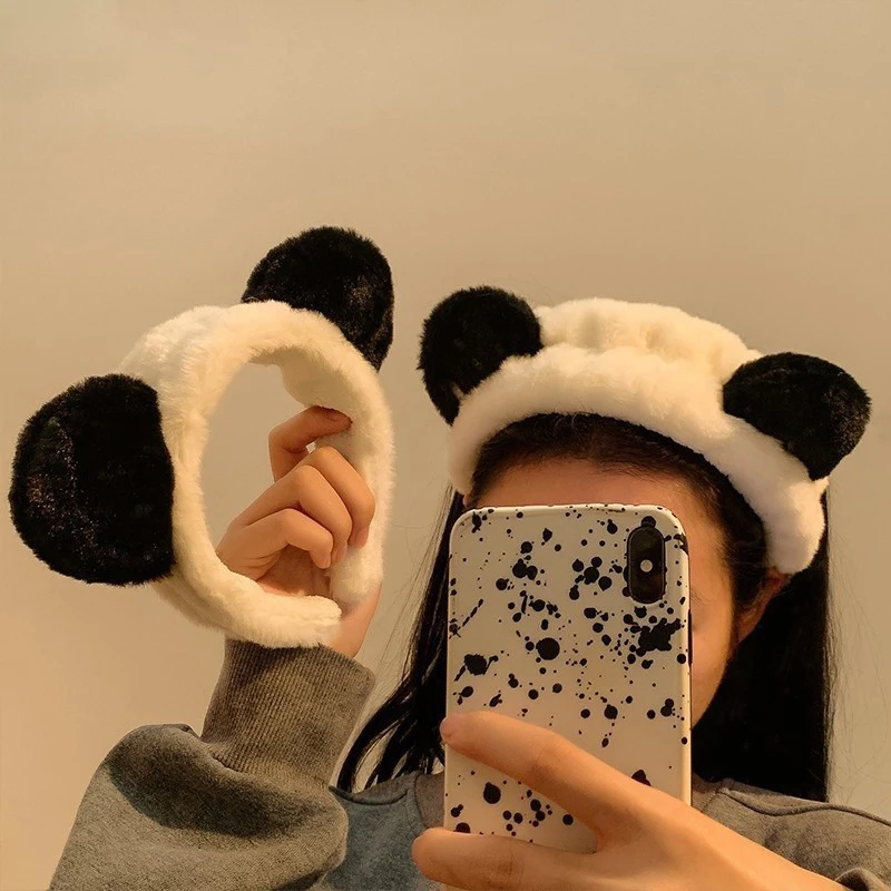 Charmant tête d'oreille de panda en fourrure méchante pour dames ; Cerceau en peluche pour le maquillage et le nettoyage du visage