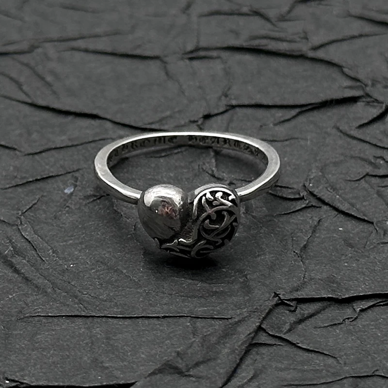 

Кольцо из стерлингового серебра S925 в стиле ретро, старая лоза, персиковое кольцо в форме сердца, европейские и американские мужские и женские нишевые темпераментные классические кольца