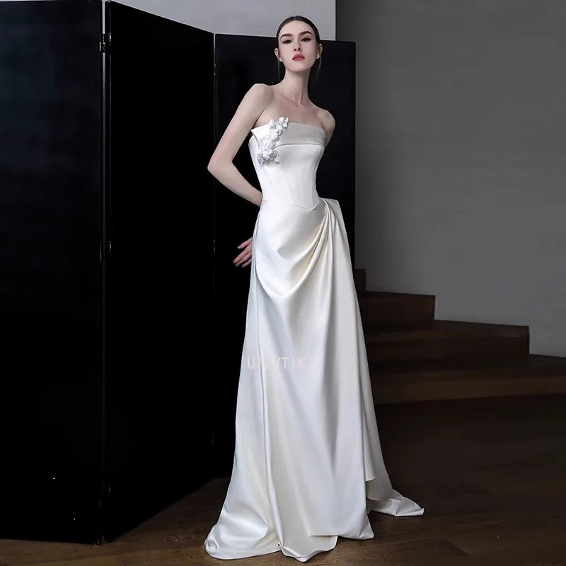 French White Light Wedding Dress Slim Strapless Satin Sleeveless A-Line Mermaid Formal Occasion Celebrity Prom Evening Dress