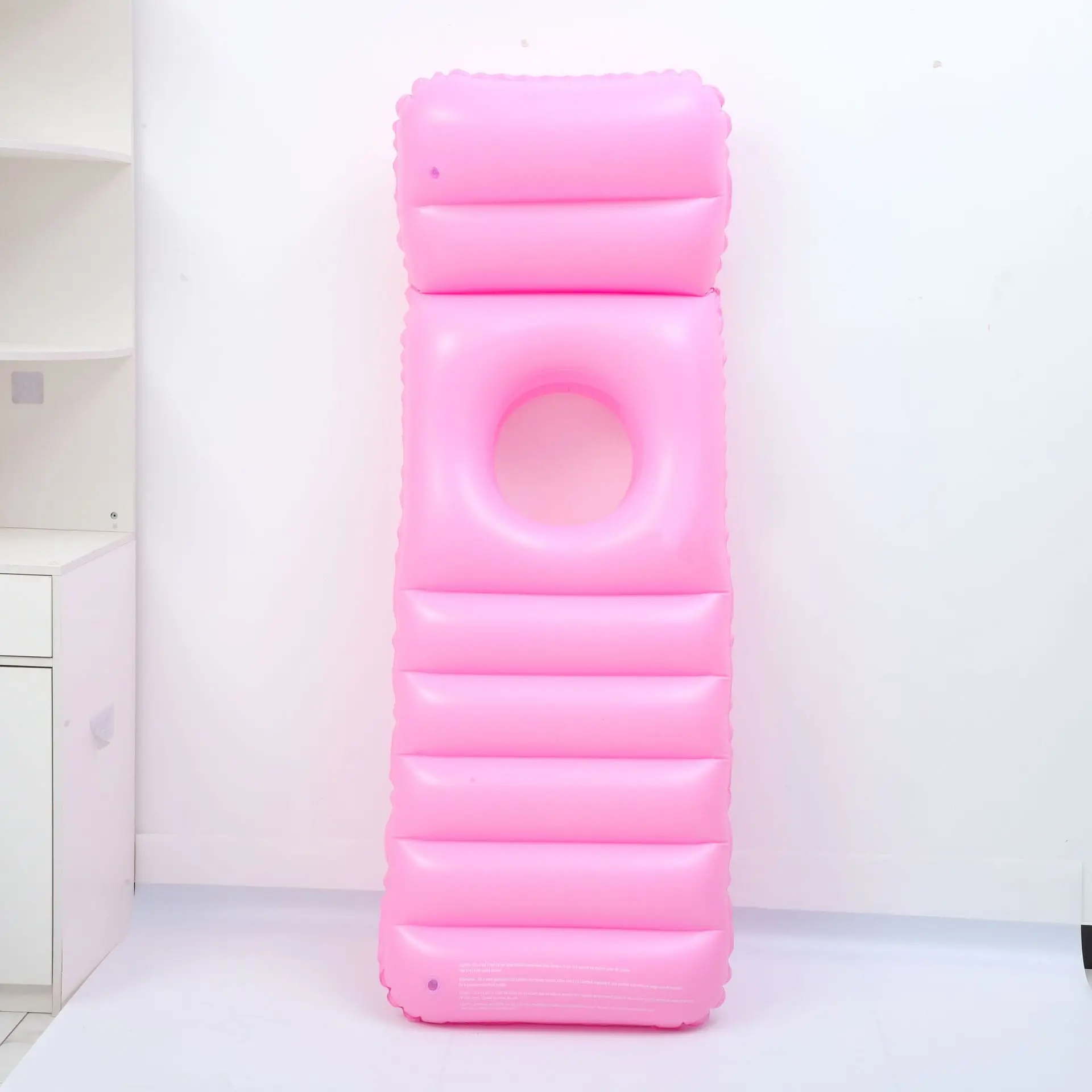 بقعة نفخ السباحة المياه النساء الحوامل الكذب حصيرة اليوغا حصيرة O على شكل مريح مقعر محدب الصيف المياه سرير عائم