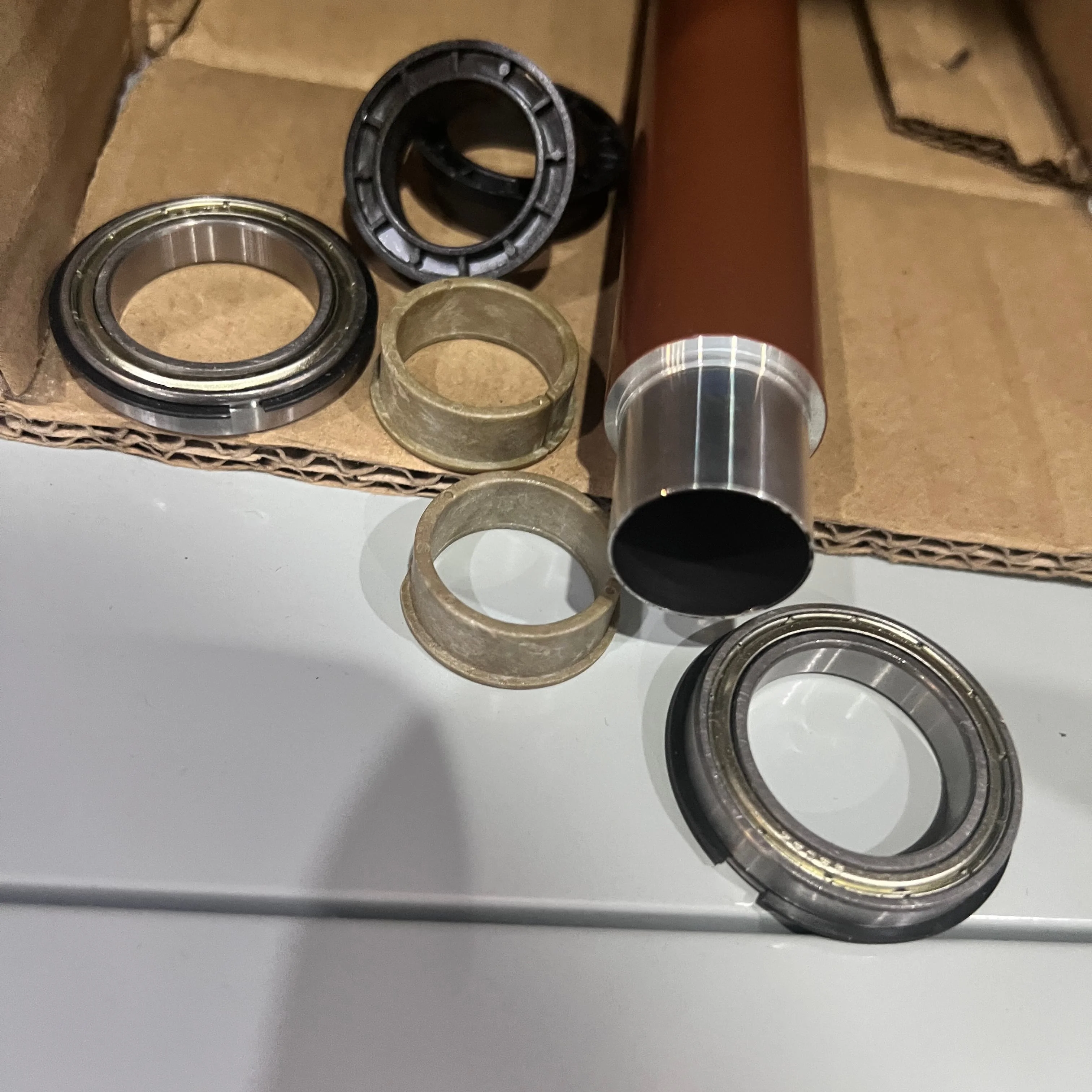 

Подшипник верхней втулки ролика термозагревателя для Konica Minolta Bizhub C364e C454e C284e C224 C284 C364 C454