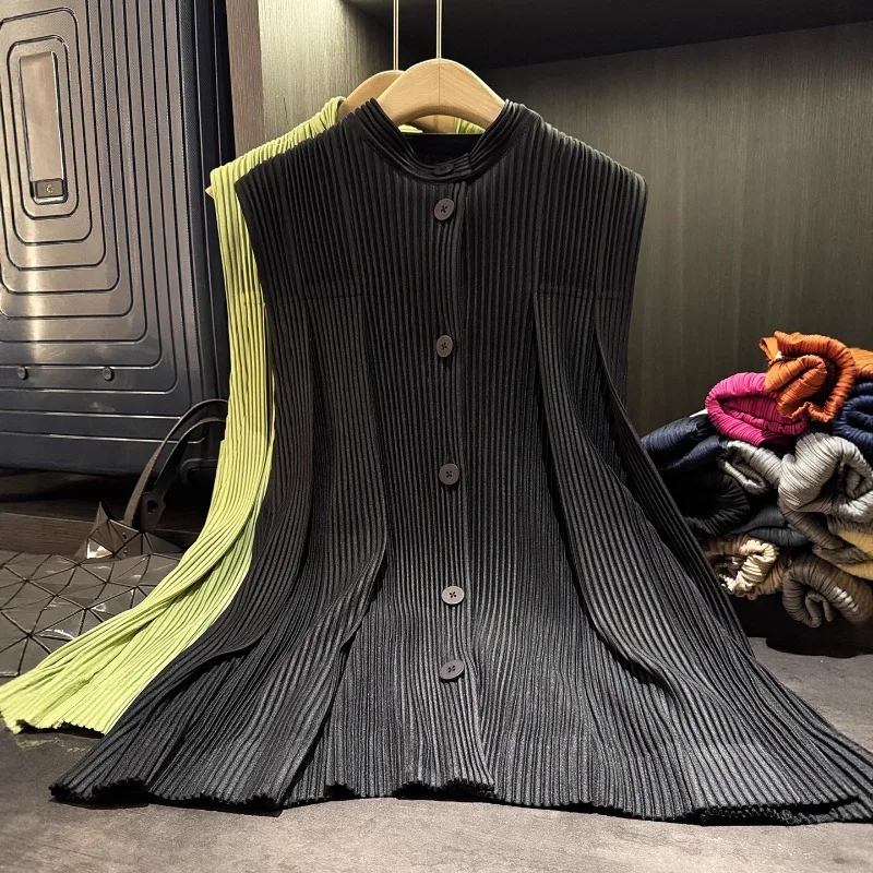 

Miyake Pleated Vests 2025 Fall New Pleated Solid Color Pleated Vest Jacket Versatile Loose Large Size Single-breasted Tops
