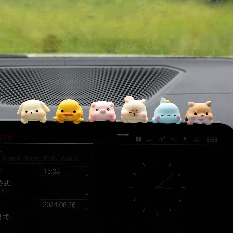 Creative Resin Car Center Console Navigator Screen Lying Kitten Animal Decoration Computer Display Fawn Model Pig Bear Toy Gift