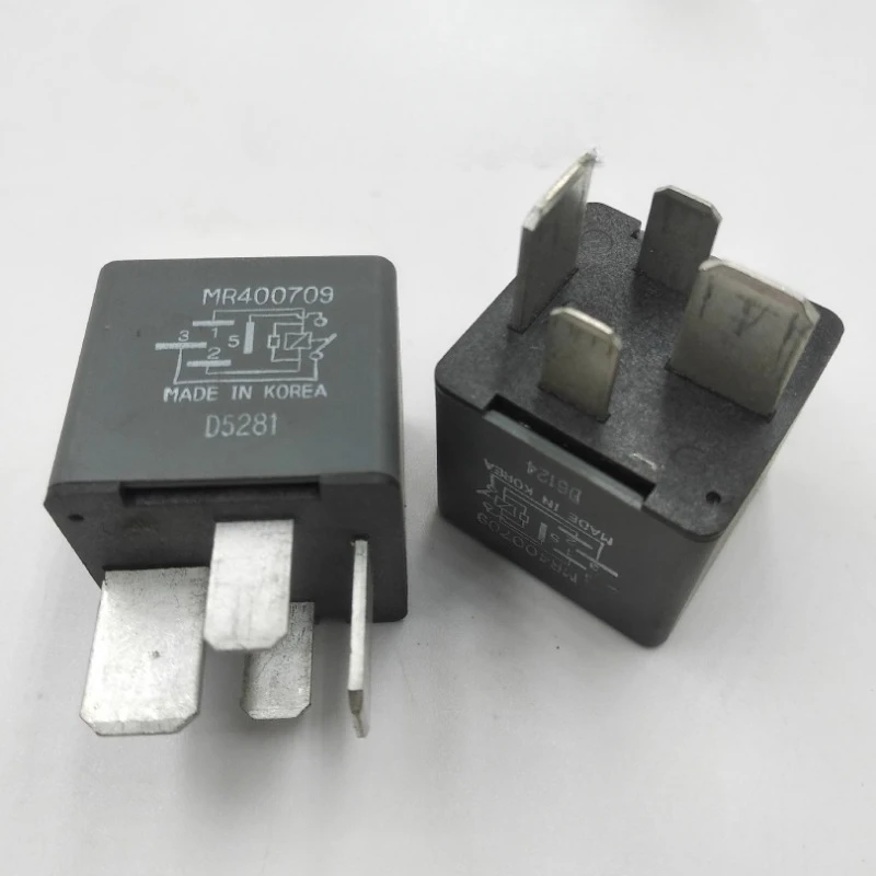 

（Brand-new）1pcs/lot 100% original genuine relay:MR400709 4pins Automotive relay