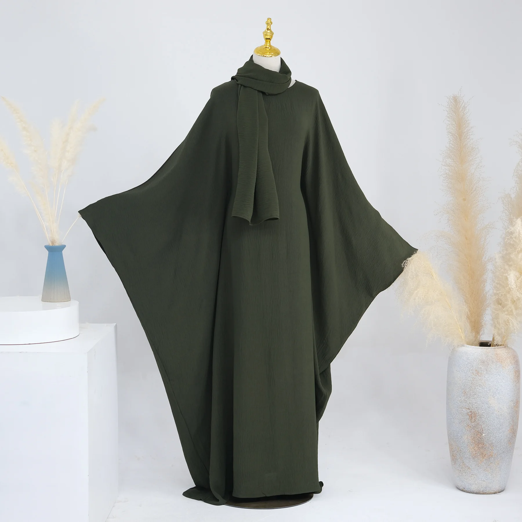 Imagem -04 - Abaya-vestido Longo com Cintos para Mulheres Muçulmanas Manga Borboleta Tecido Crepe Roupas Islâmicas Kaftan Turco Modesto Ramadã Roupas Hijab