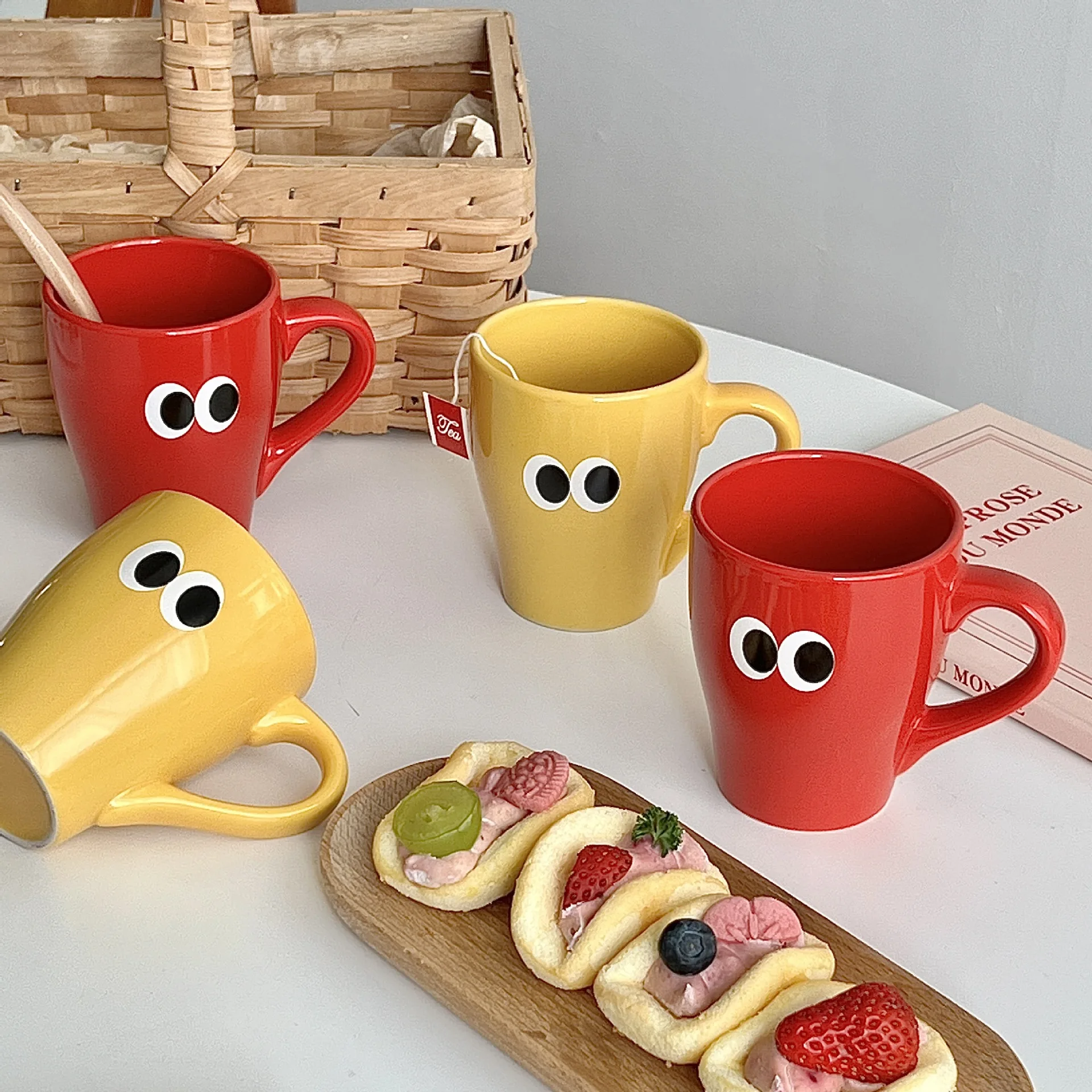 250ML Cute Big Eyes Ceramics Mugs Coffee Mug Milk Tea office Cups Drinkware the Best birthday Gift