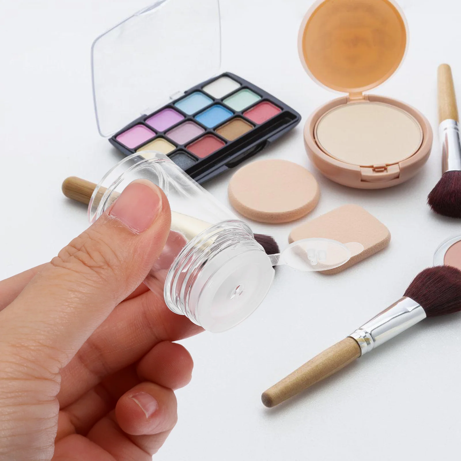 

6pcs Plastic Powder Bottle Empty Open hole Travel Portable Lightweight Refillable Makeup Container for Loose Foundation Glitter