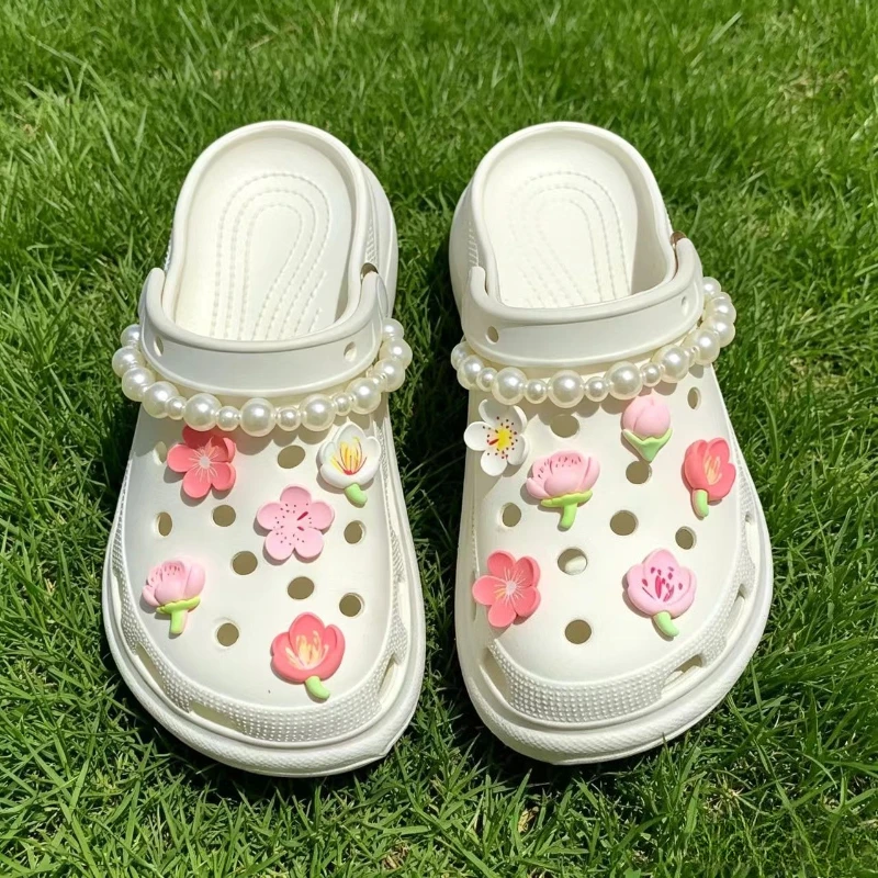 New Sweet Cute Girly Charms Designer Simulated Cherry Blossoms Shoe Jewelry All-match Flower Shoe Charms for Hole Shoes Hot Sale