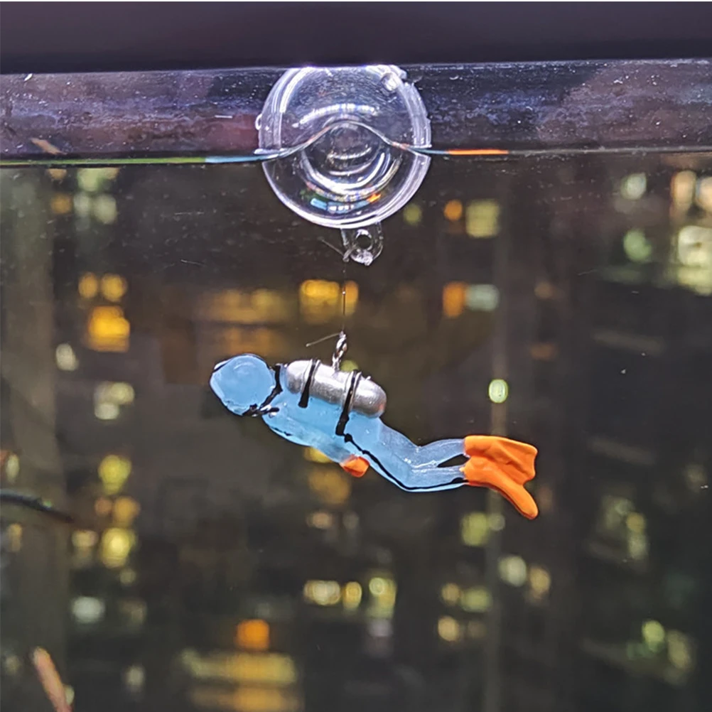 

Glow in Dark Diver 5 Sets Mini Floating naments for Fish Tank Aquarium Decor Home Pet Supplies Simulated L scape