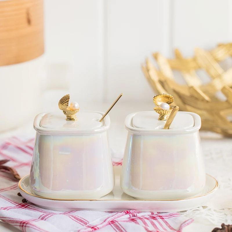 

Nordic Seasoning Jar Box Pearl Alloy Handle Combination Set Kitchen Salt Shaker MSG Bottle