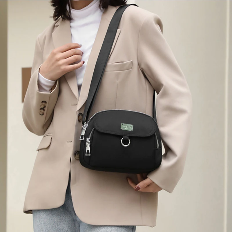Vielseitige Nylon-Umhängetasche für den Alltag, trendige Umhängetasche mit verstellbarem Riemen und mehreren Taschen für Freizeitaktivitäten für Damen – Detail 9
